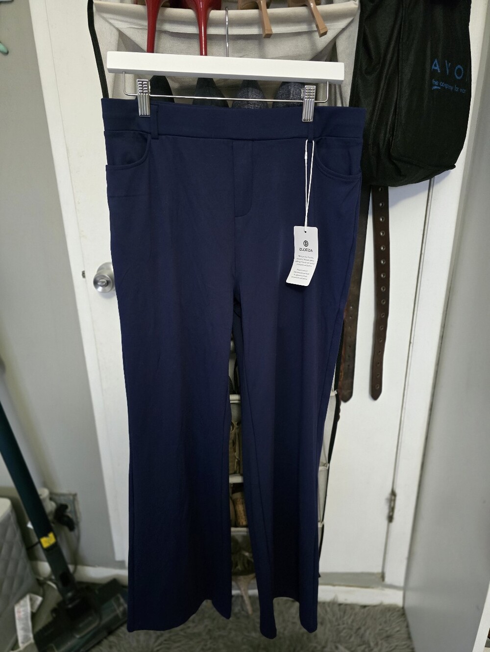Women's Navy Stretch Pull-On Pants